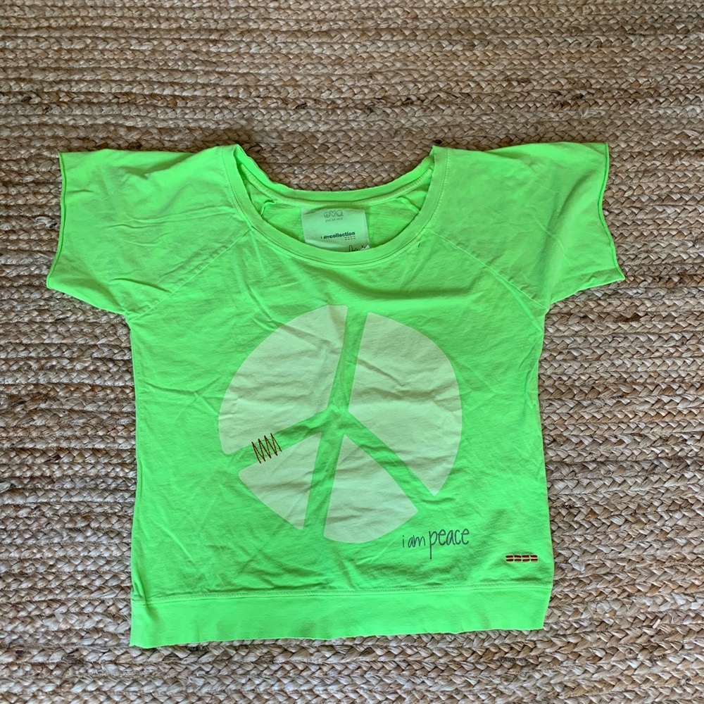 i am peace crop top peace love world